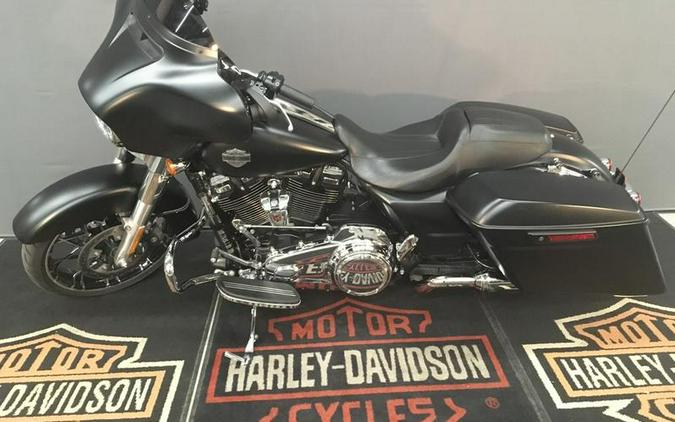 2022 Harley-Davidson® FLHXS - Street Glide® Special