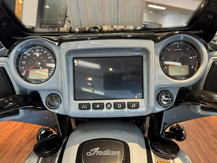 2025 Indian Motorcycle® Chieftain® Dark Horse® w/PowerBand Audio Storm Gray/Graphics