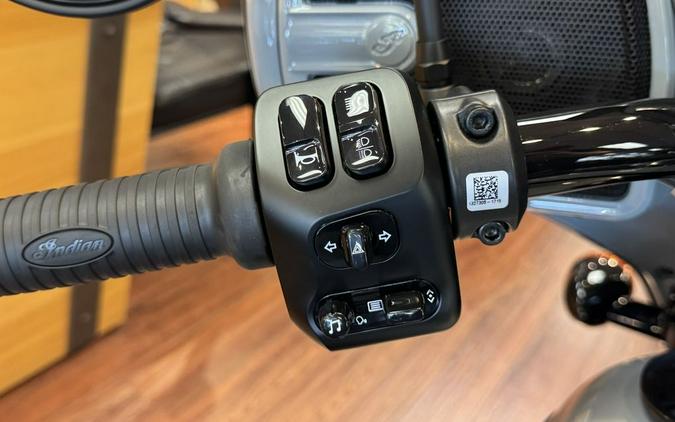 2025 Indian Motorcycle® Chieftain® Dark Horse® w/PowerBand Audio Storm Gray/Graphics