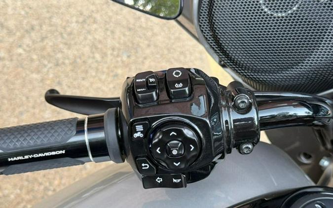 2023 Harley-Davidson FLHXSE Street Glide CVO Street Glide