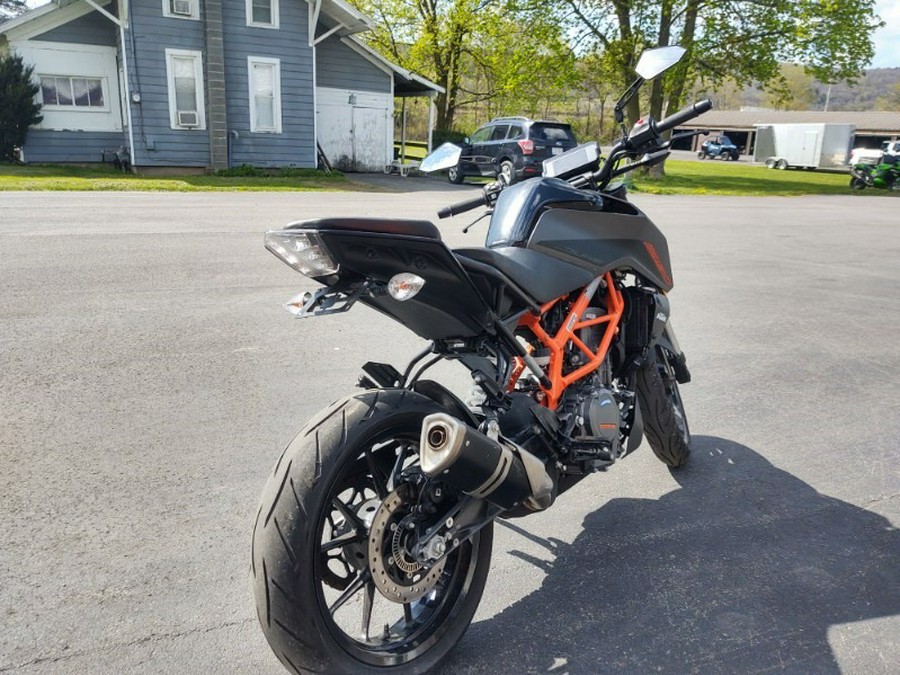 2023 KTM 390 Duke
