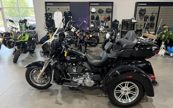2024 Harley-Davidson® FLHTCUTG - Tri Glide® Ultra