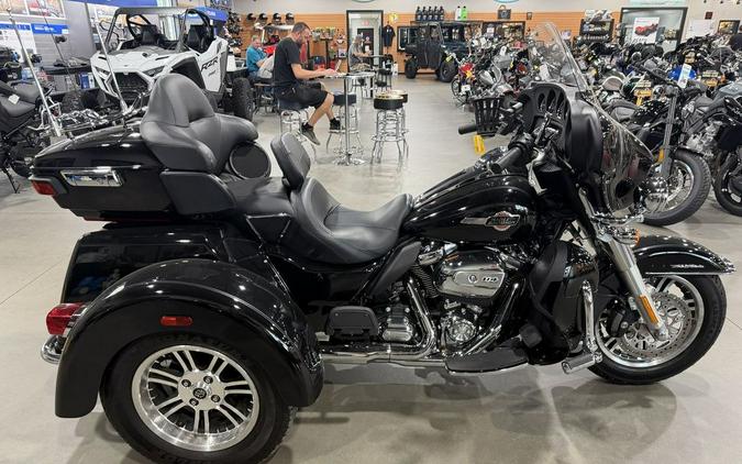 2024 Harley-Davidson® FLHTCUTG - Tri Glide® Ultra