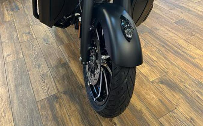 2024 Indian Motorcycle Roadmaster® Dark Horse® with PowerBand Audio Package