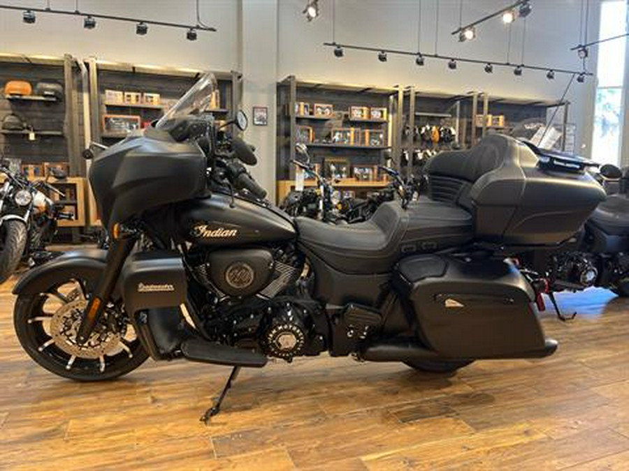 2024 Indian Motorcycle Roadmaster® Dark Horse® with PowerBand Audio Package