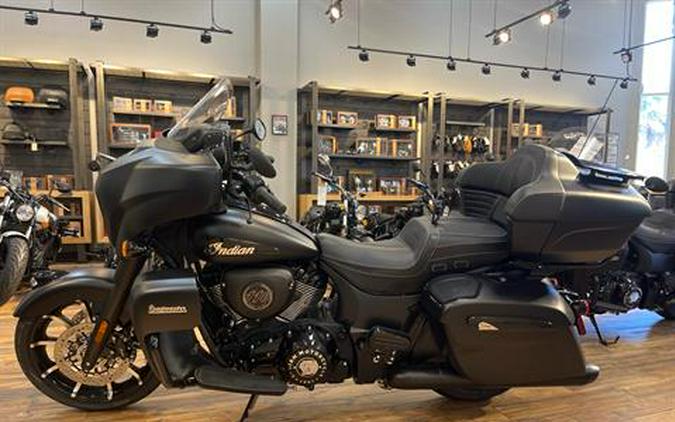 2024 Indian Motorcycle Roadmaster® Dark Horse® with PowerBand Audio Package