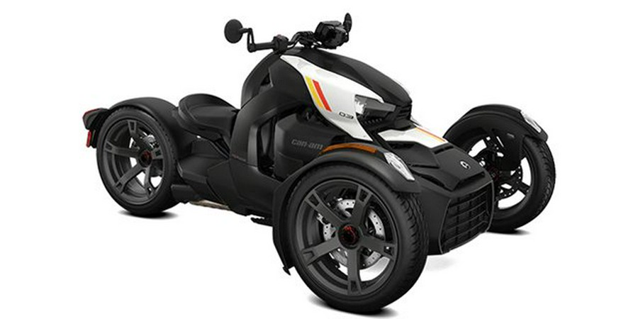 2023 Can-Am™ Ryker 900 ACET