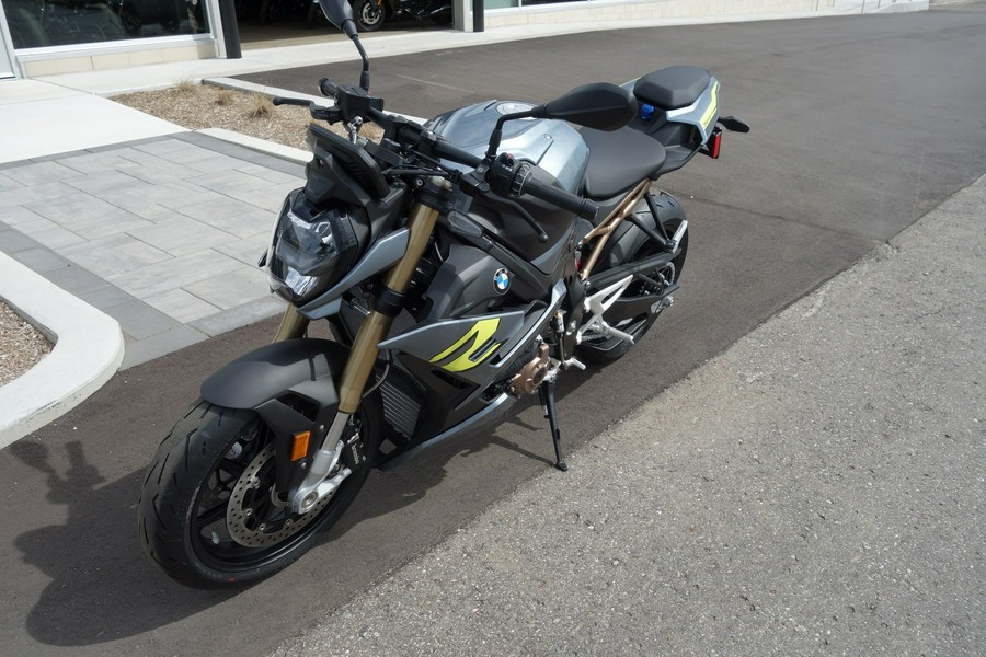 2024 BMW S1000R