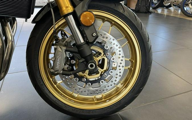 2025 Kawasaki Z900RS SE ABS