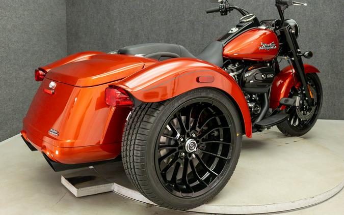 2025 HARLEY DAVIDSON FLRT FREEWHEELER TRIKE W/ABS