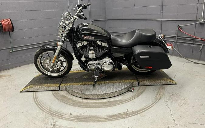 2016 Harley-Davidson® XL1200T - Sportster® SuperLow® 1200T