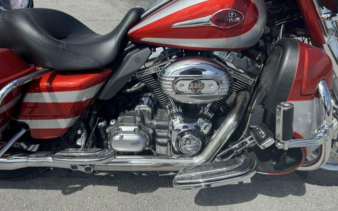 2008 Harley-Davidson FLHTCUSE3 - CVO Ultra Classic Screamin' Eagle Electra Glide