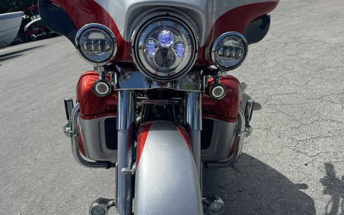 2008 Harley-Davidson FLHTCUSE3 - CVO Ultra Classic Screamin' Eagle Electra Glide