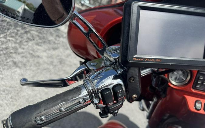 2008 Harley-Davidson FLHTCUSE3 - CVO Ultra Classic Screamin' Eagle Electra Glide