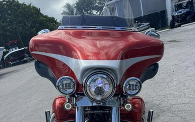 2008 Harley-Davidson FLHTCUSE3 - CVO Ultra Classic Screamin' Eagle Electra Glide