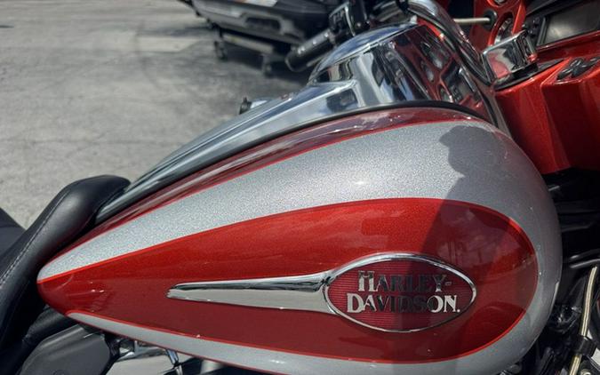 2008 Harley-Davidson FLHTCUSE3 - CVO Ultra Classic Screamin' Eagle Electra Glide