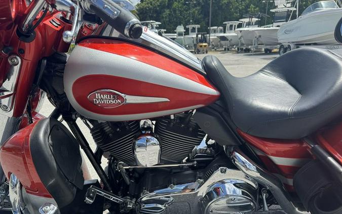 2008 Harley-Davidson FLHTCUSE3 - CVO Ultra Classic Screamin' Eagle Electra Glide
