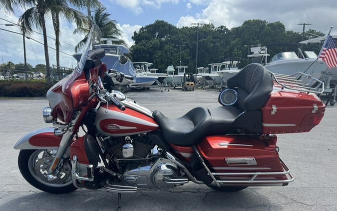 2008 Harley-Davidson FLHTCUSE3 - CVO Ultra Classic Screamin' Eagle Electra Glide