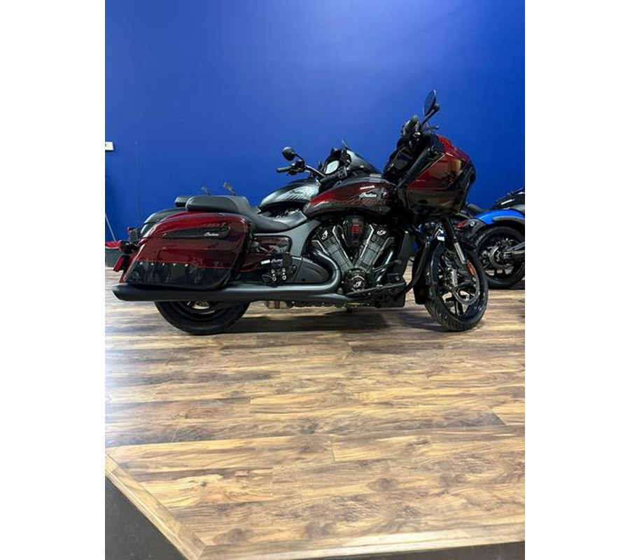 2026 Indian Motorcycle® Indian Challenger 125th Anniversary Edition 125th Anniversary Red with Blac