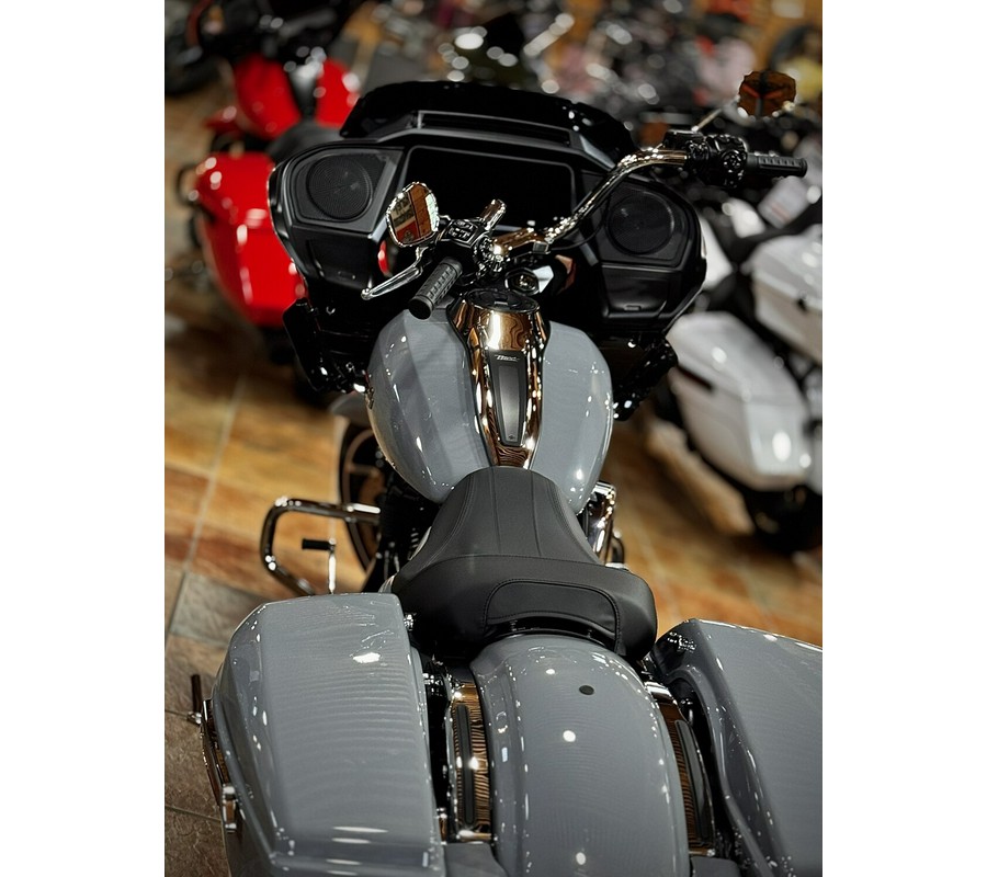 2026 Harley-Davidson® Road Glide® Dark Billiard Gray Chrome Trim