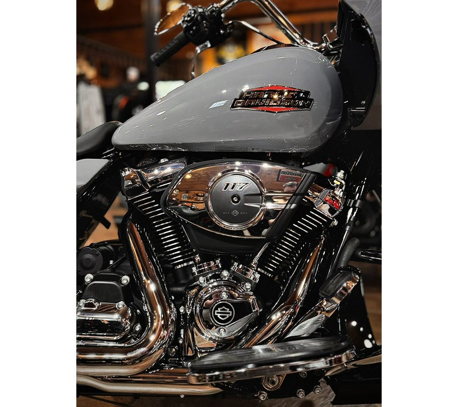 2026 Harley-Davidson® Road Glide® Dark Billiard Gray Chrome Trim