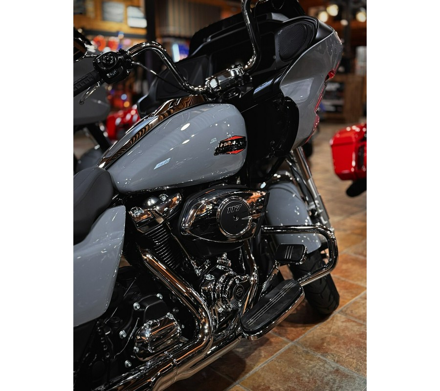 2026 Harley-Davidson® Road Glide® Dark Billiard Gray Chrome Trim