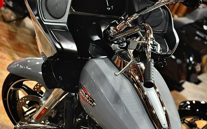 2026 Harley-Davidson® Road Glide® Dark Billiard Gray Chrome Trim