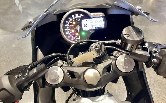 2026 Triumph Thruxton 400