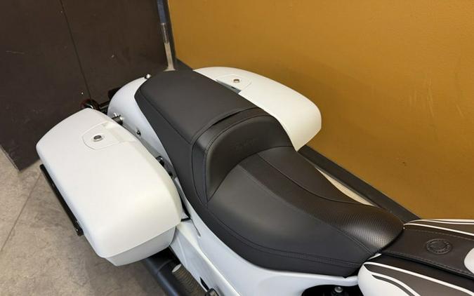 2024 Indian Chieftain Dark Horse Ghost White Metallic Smoke