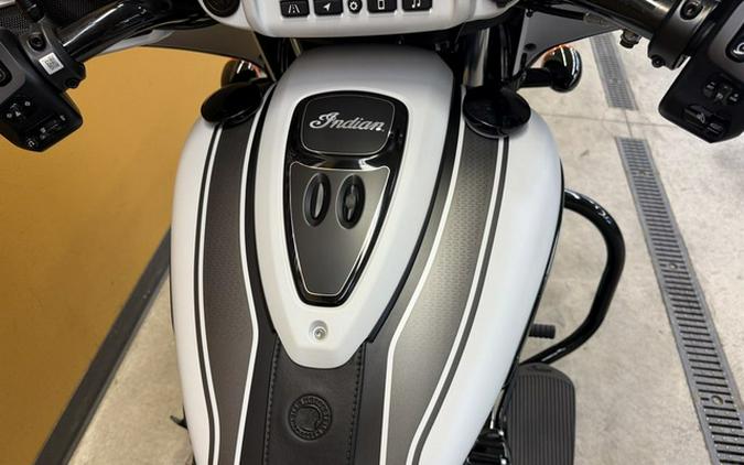 2024 Indian Chieftain Dark Horse Ghost White Metallic Smoke