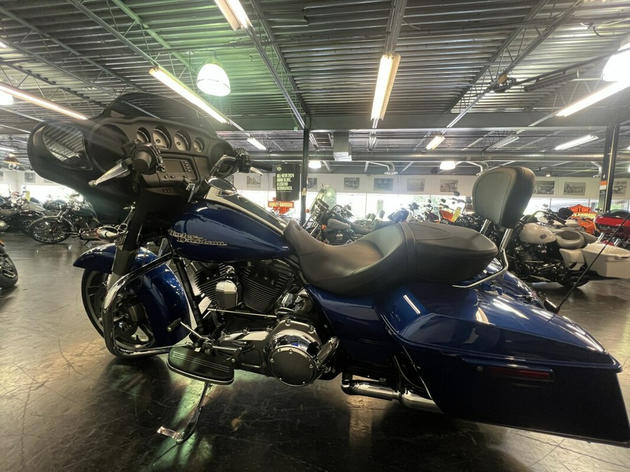 2015 Harley-Davidson Street Glide Superior Blue FLHX