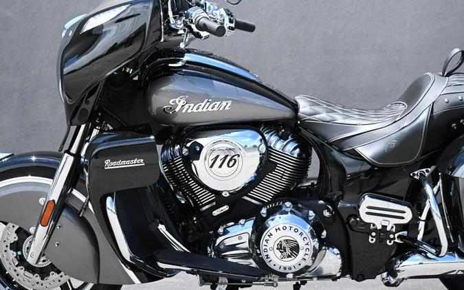 2024 Indian Motorcycle® Roadmaster® Black Metallic/Titanium Metallic