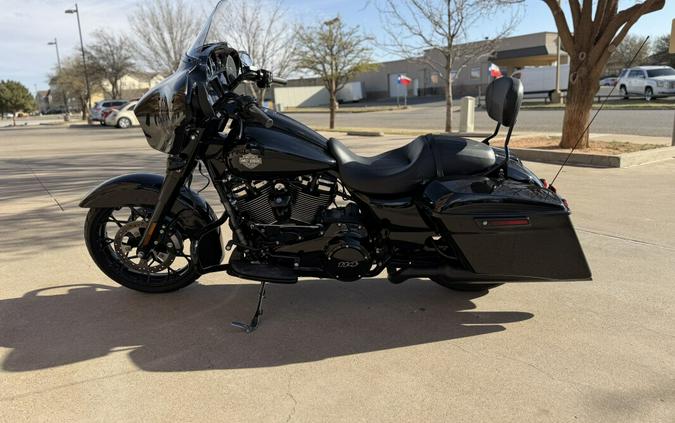 2023 Harley-Davidson® Street Glide® Special Vivid Black - Black Finish