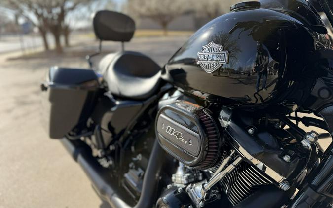 2023 Harley-Davidson® Street Glide® Special Vivid Black - Black Finish