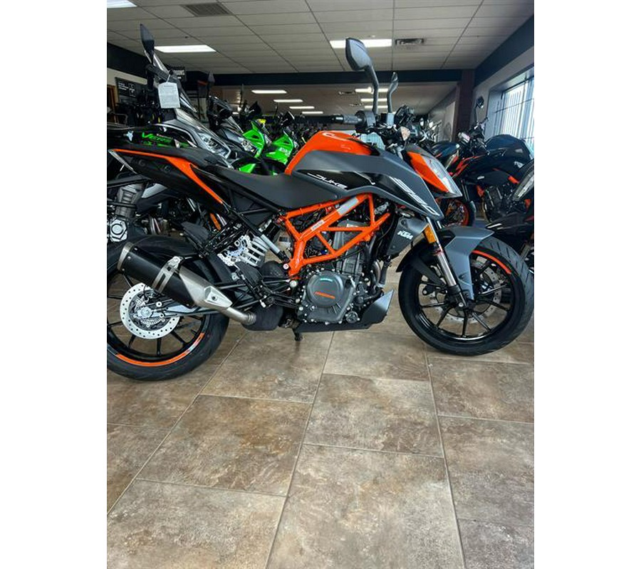 2023 KTM 390 Duke