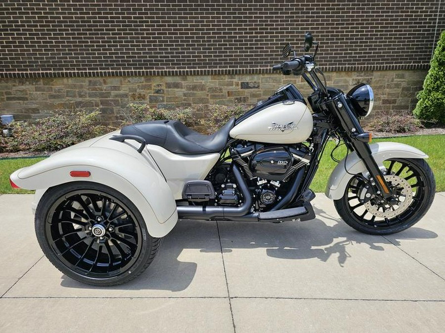 2023 Harley-Davidson® FLRT - Freewheeler®