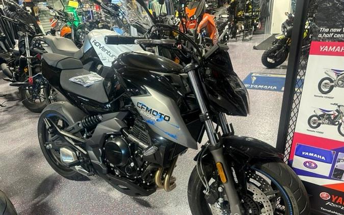 2022 CFMOTO 650 NK