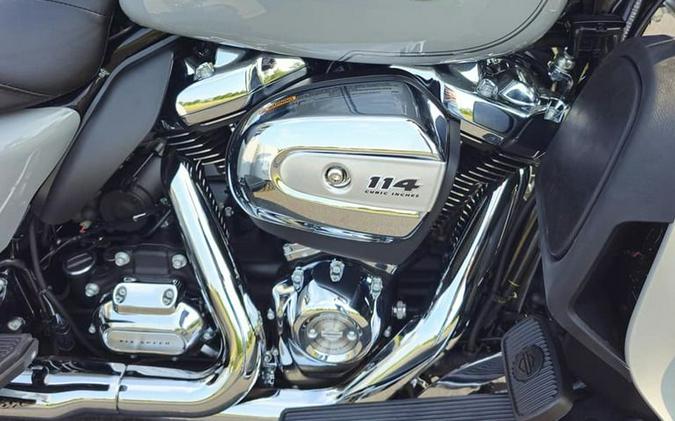 2024 Harley-Davidson® FLHTCUTG - Tri Glide® Ultra