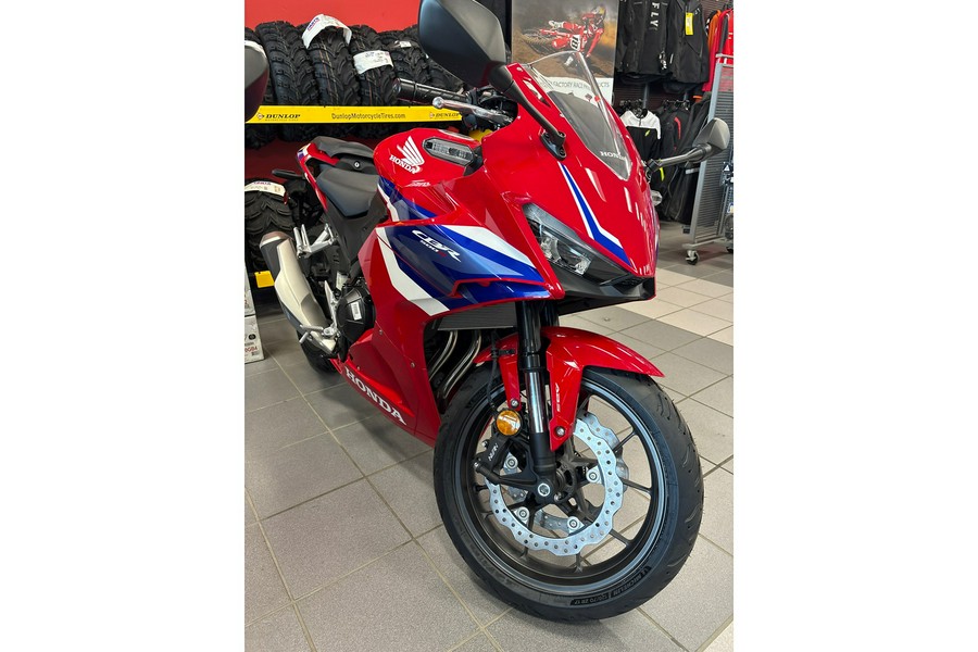 2025 Honda CBR500R ABS