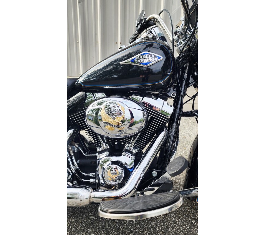 2014 Harley-Davidson® FLSTC Heritage Softail® Classic