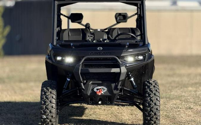 2026 Can-Am® Defender MAX XT HD11 With 10.25 in.display