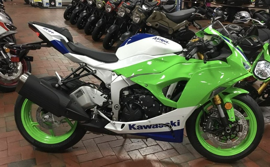 2024 Kawasaki Ninja® ZX™-6R 40th Anniversary Edition ABS