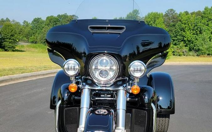 2024 Harley-Davidson® FLHTCUTG - Tri Glide® Ultra