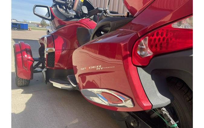 2015 Can-Am Spyder® RT Limited - SE6