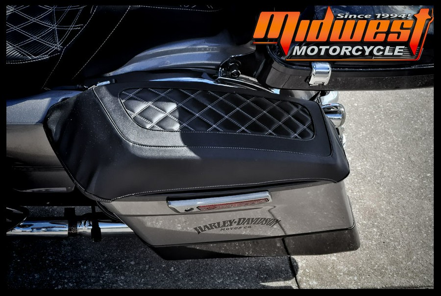 2017 Harley-Davidson® ROAD GLIDE