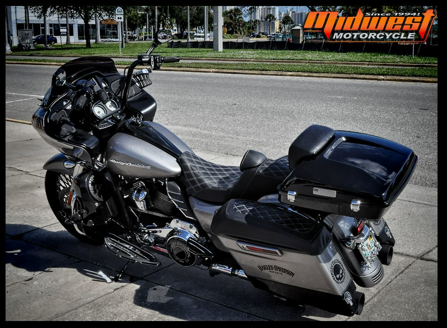 2017 Harley-Davidson® ROAD GLIDE