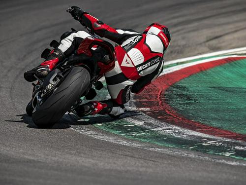 2020 Ducati Streetfighter V4 & V4S First Look: 15 Fast Facts (Video)