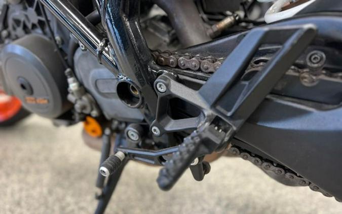 2019 KTM Super Duke 1290 R