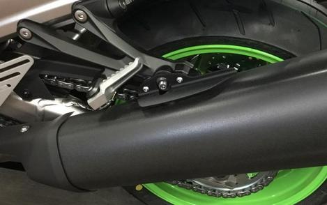 2024 Kawasaki Ninja® ZX™-14R 40th Anniversary Edition ABS