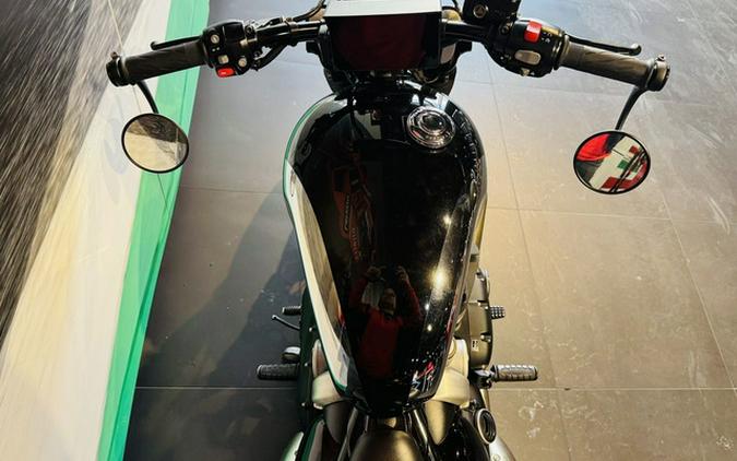 2023 Triumph Bonneville Bobber Chrome Edition Chrome / Jet Blac